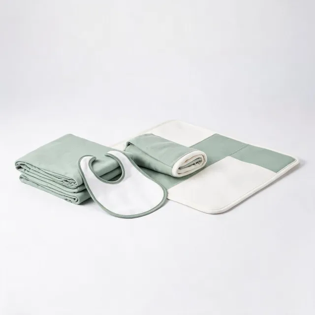 Baby textile and nursery essentials